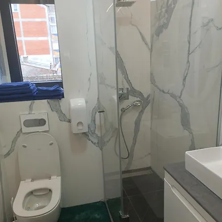 Markovic Centar * لوزنيكا